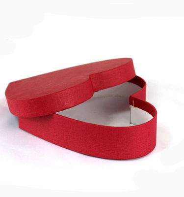 Customizable colorful Paper Heart Shaped Gift Boxes With Varnished Finish