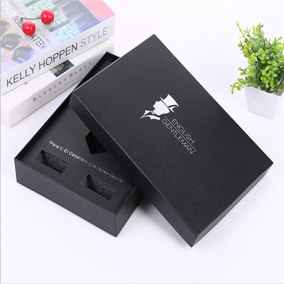 Cardboard Paper Apparel Gift Packaging Boxes With Lids UV Coating Varnish Finish