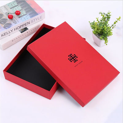 Cardboard Paper Apparel Gift Packaging Boxes With Lids UV Coating Varnish Finish