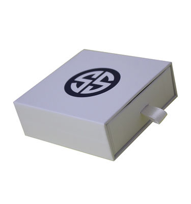 Other Gift Craft Surface Finish Glossy White Box with Black Silver Hot Foil Logo