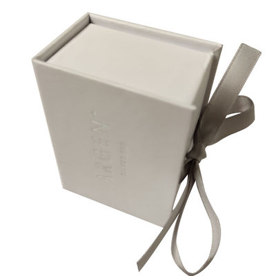 Customized White Cardboard Gift Box with Ribbon Closure APPAREL Logo Printing Acceptable