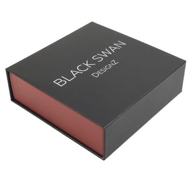 Custom Logo Luxury Black Gift Box with Magnetic Closure Made from Recycled Materials