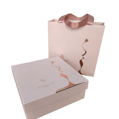Luxury Custom Logo Gold Foil Printed Kraft Paper Shopping Packaging Bag for Shoes Clothing