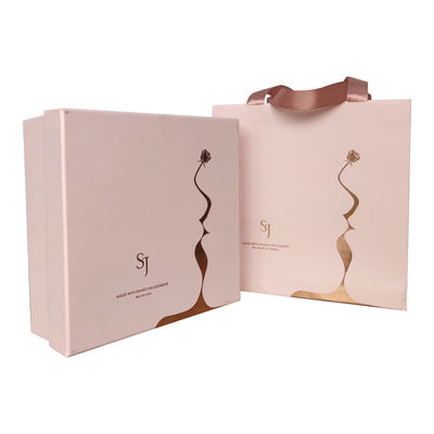 Luxury Custom Logo Gold Foil Printed Kraft Paper Shopping Packaging Bag for Shoes Clothing