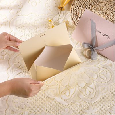 Customized Logo Unique Folding Box Perfume Luxury Hard Packaging For Perfume Cosmetics Clothing And Jewelry