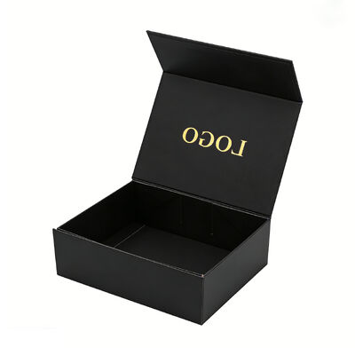 Wholesale Eco-Friendly Magnetic Packaging Gift Boxes Handle Custom Black Paperboard Sponge Matt Lamination for Sport Cards